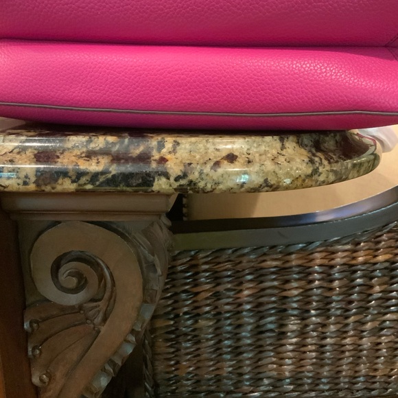 NWT Calvin Klein Fuschia Hobo Bag with 2 different types of shoulder straps - Picture 7 of 7